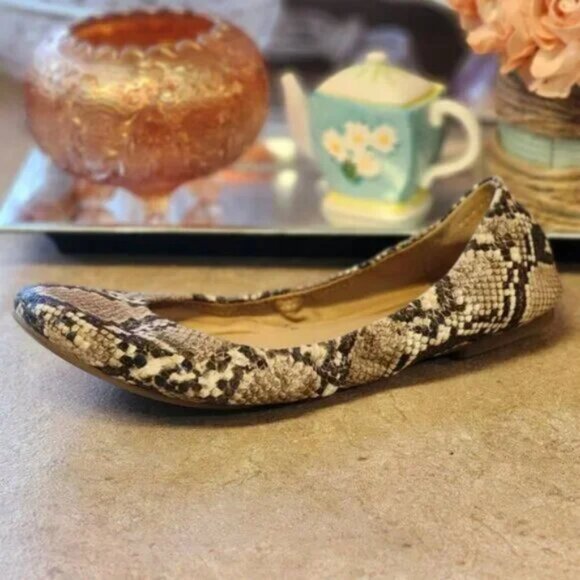 Lucky Brand Animal Print Flats - Picture 1 of 8